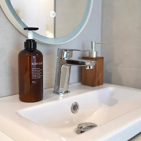 Soho Climatisee Avec Baignoire Balneotherapie 2p - Hypercentre 아파트 *